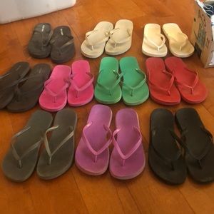 Lot of 10 old navy flip flops size 9